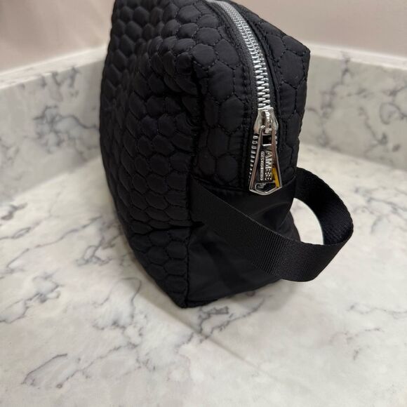 Aimee Kestenberg Black Quilted zip Bag - Picture 3 of 7